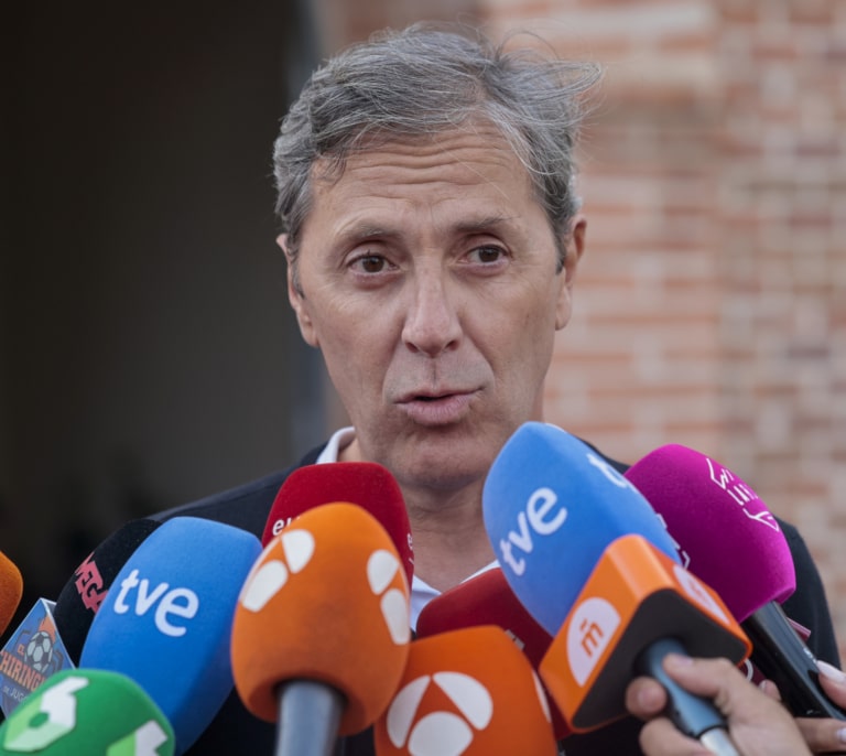 Paco González carga contra el presidente de Asturias: "No me seas lamefalcon. Cuando hablen los mayores te callas la boca"