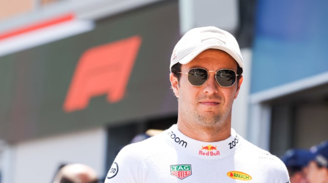 Red Bull renueva a Sergio Pérez y cierra la puerta a Carlos Sainz