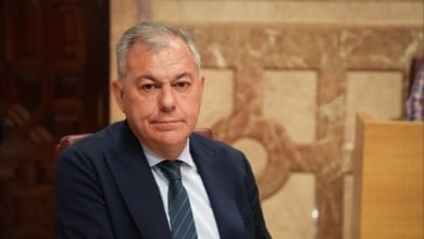 PSOE y Vox rechazan la cuestión de confianza del alcalde de Sevilla