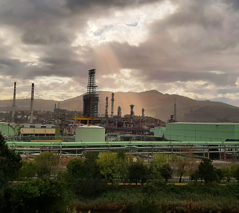 160 millones de la UE en 'el aire' para una planta de hidrógeno verde 'congelada' de Repsol