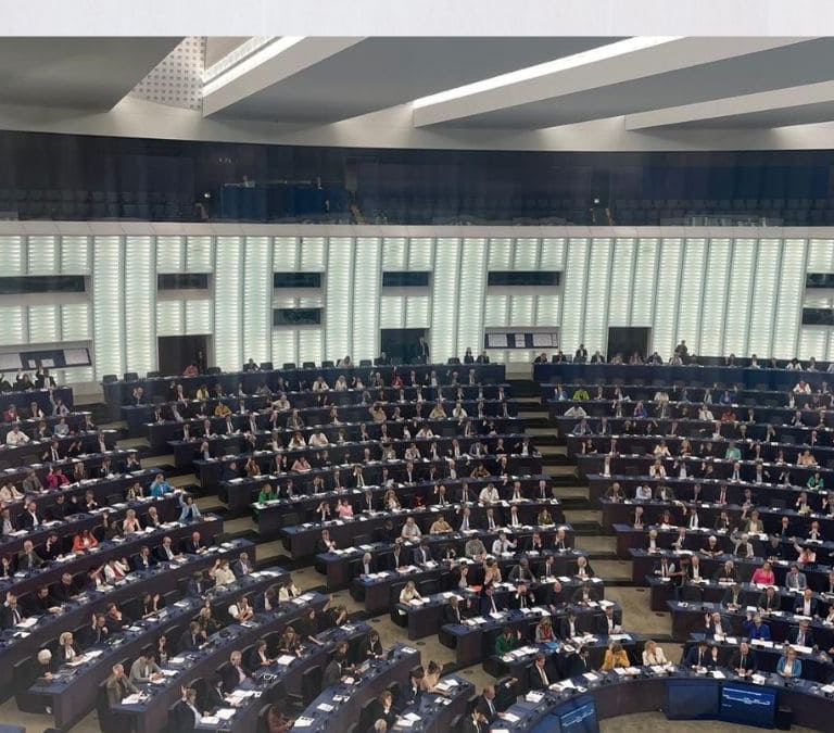 ¿Cuánto cobra un eurodiputado tras ser elegido?