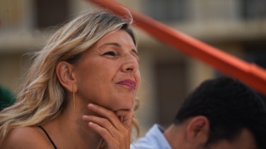 Yolanda Díaz confirma que seguirá coordinando Sumar en el Gobierno: "No me voy, me quedo"