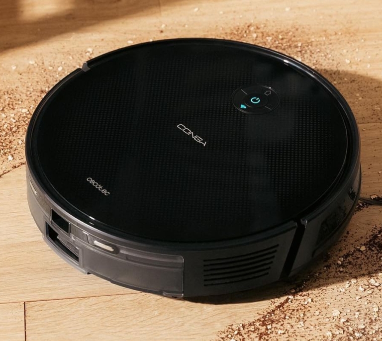 ¡Chollazo en Amazon!: Este robot aspirador de Cecotec ahora cuesta menos de 150€