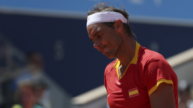 Djokovic devuelve a la tierra a Nadal y le obliga a soñar con el dobles