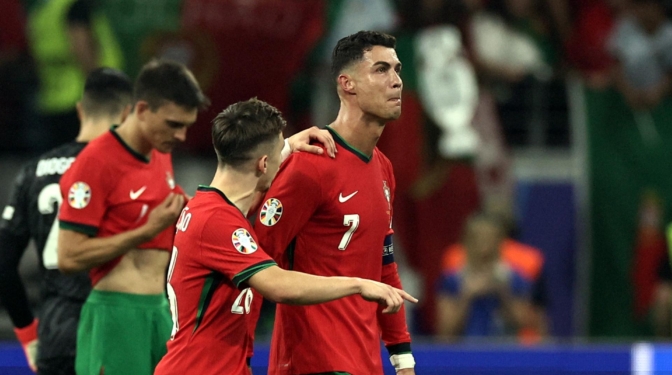 Las lágrimas de Cristiano Ronaldo tras fallar un penalti decisivo con Eslovenia