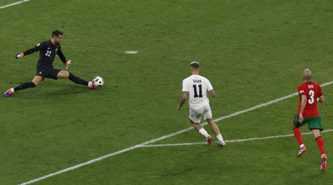Portugal se clasifica con un héroe, Diogo Costa, que paró tres penaltis