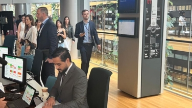 Alvise asegura a su llegada al Parlamento Europeo que dimitirá cuando se convoquen elecciones generales