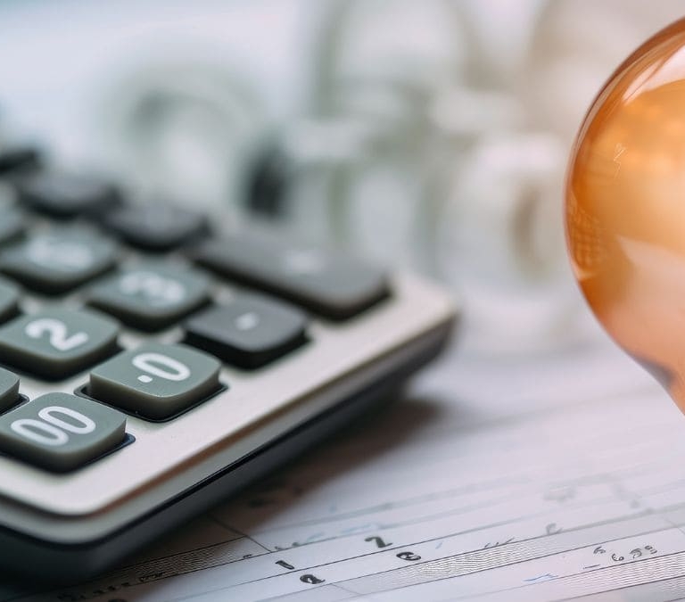 Cómo se calcula el precio de la luz en España