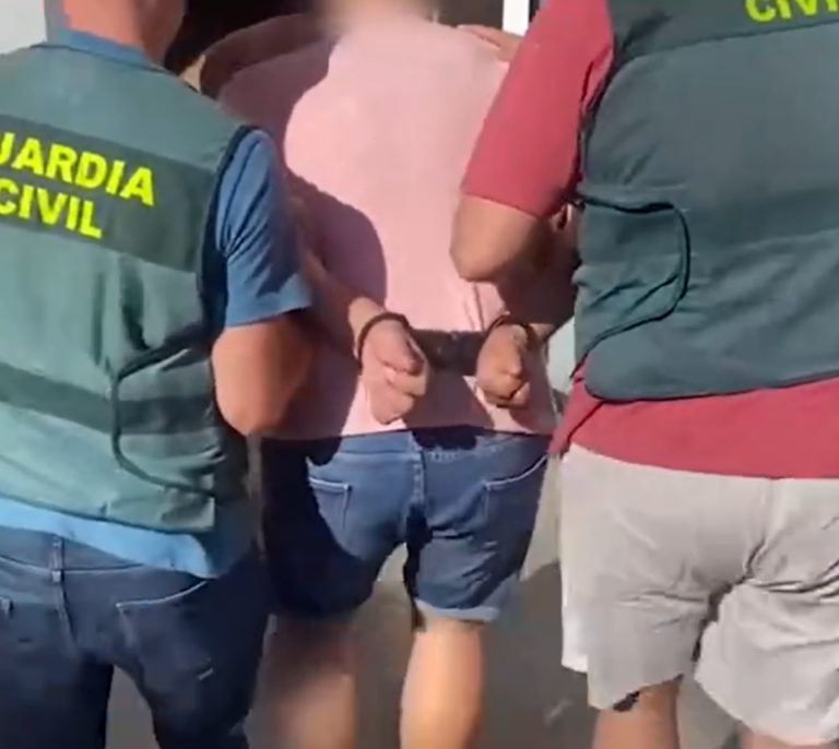 Macrooperación de la Guardia Civil contra las estafas bancarias: más de 100 detenidos en 39 provincias