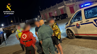Borrachos, aferrados a un remo y a la deriva, el sorprendente rescate de dos náufragos en Bermeo