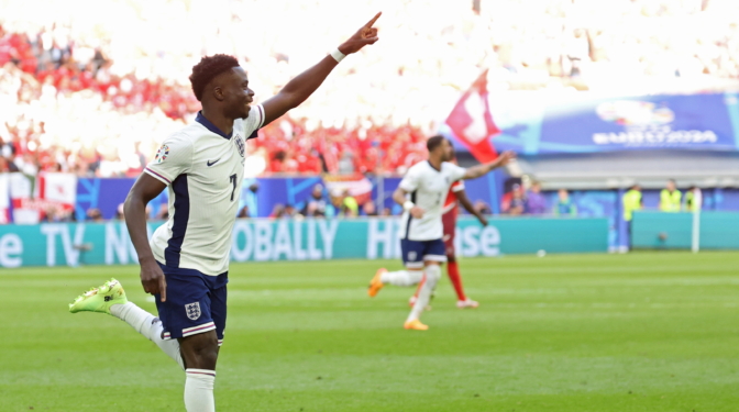 Inglaterra vence a Suiza por penaltis y se mete en la semifinal