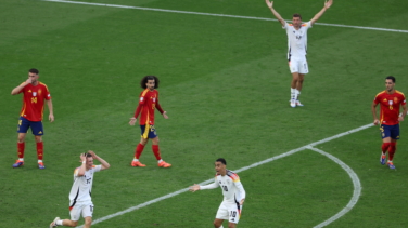 Hinchas alemanes piden la repetición del partido contra España tras "una clara mano de Marc Cucurella"