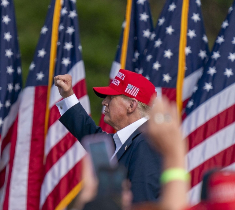 El Supremo deja en manos de otros jueces si Trump es inmune en el resto de casos abiertos