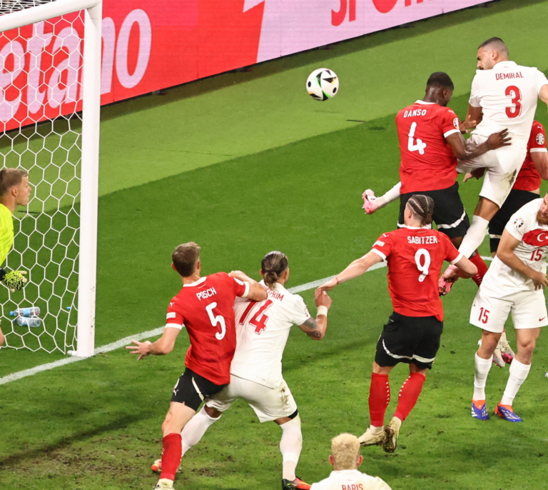 El guante de Güler y el ímpetu de Demiral noquean a Austria