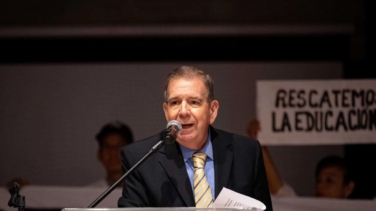 La Fiscalía venezolana cita a González Urrutia por "desobediencia"