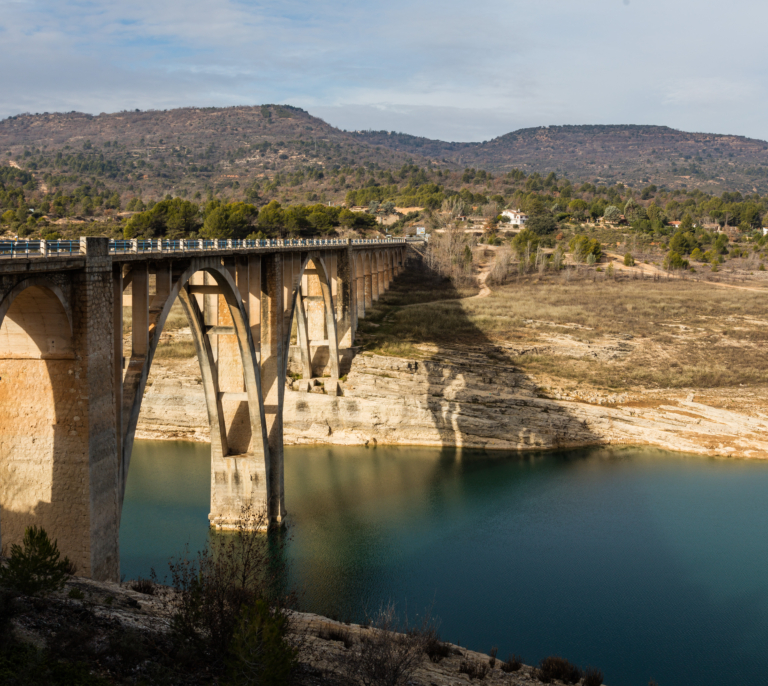 La hélice de una embarcación amputa la pierna a un joven de 21 años en Guadalajara