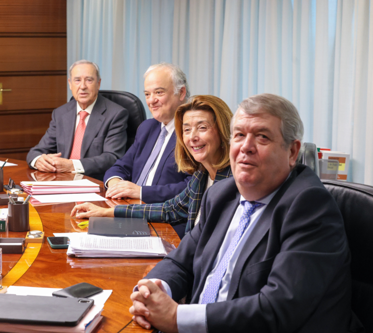 Magistrados del TC dicen que la sentencia de los 'ERE' extiende a los políticos "privilegio de inmunidad"