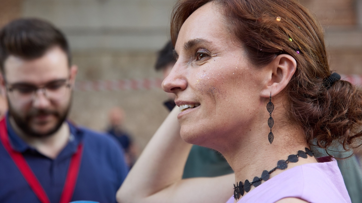 Mónica García, ministra de Sanidad, en la Marcha del Orgullo en Madrid.