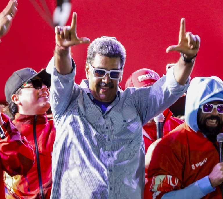 Maduro dice que respetará el resultado de las elecciones: "Será palabra santa"