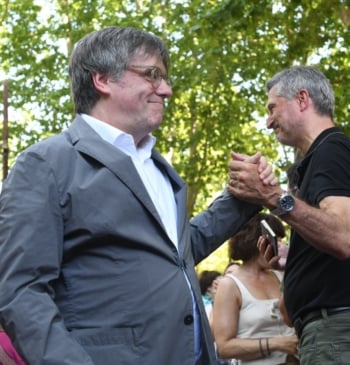 Feijóo rechaza negociar con Puigdemont una moción: "Sabe que no vamos a [...]