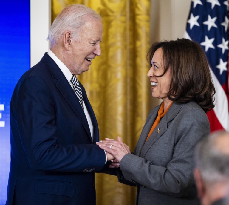 Biden anuncia que se retira de la carrera presidencial y apoya a Kamala Harris como sucesora