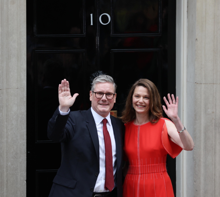 Starmer arranca como primer ministro británico: "El país primero, el partido después"