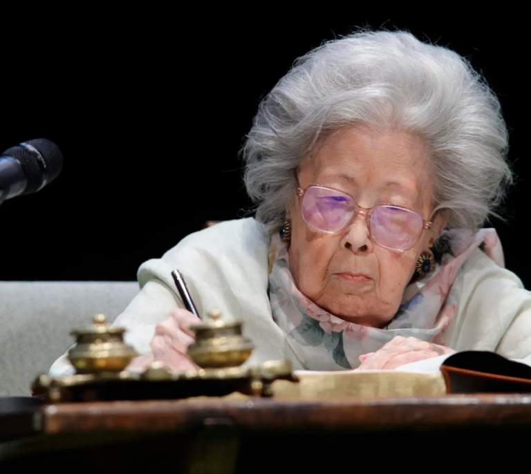 Muere Julia Uceda, primera mujer en recibir el Premio Nacional de Poesía