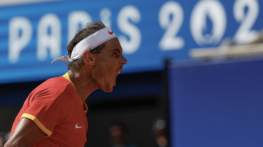 Nadal se enfrentará a Djokovic tras imponerse a la dureza de Fucsovics
