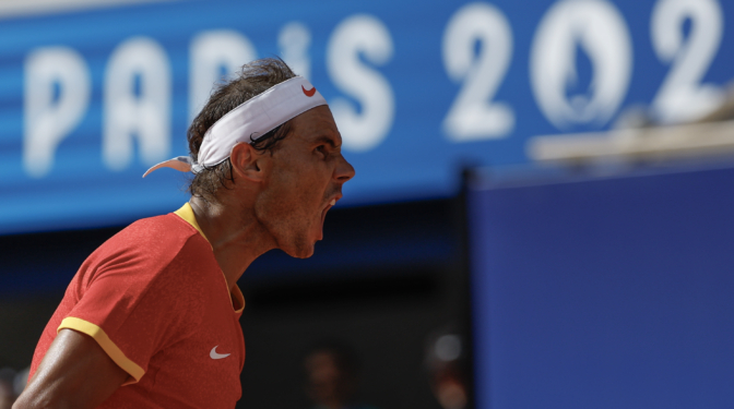 Nadal se enfrentará a Djokovic tras imponerse a la dureza de Fucsovics