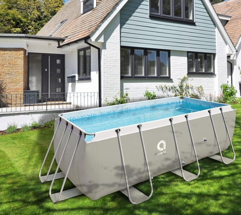 Esta es la piscina rectangular perfecta para no pasar calor en verano: ¡ahora a mitad de precio en Amazon!