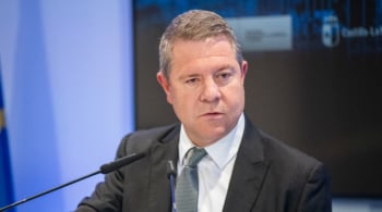 Page: "Con los políticos de hoy, ni Transición ni Constitución"