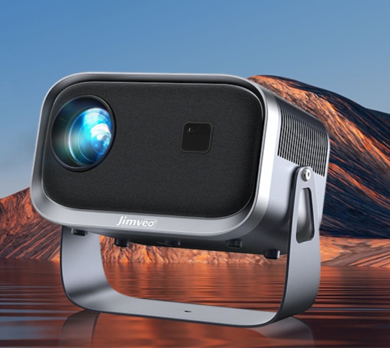 ¡Ofertón!: Hazte ahora con este proyector portátil súper viral de Amazon y a mitad de precio