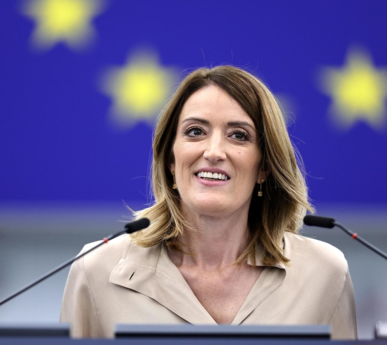 Roberta Metsola, reelegida presidenta del Parlamento Europeo