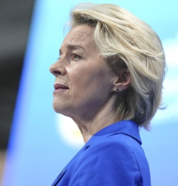 Von der Leyen urge a impulsar el coche  eléctrico "pequeño y [...]