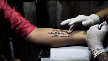 20 frases inspiradoras y originales para tatuarse