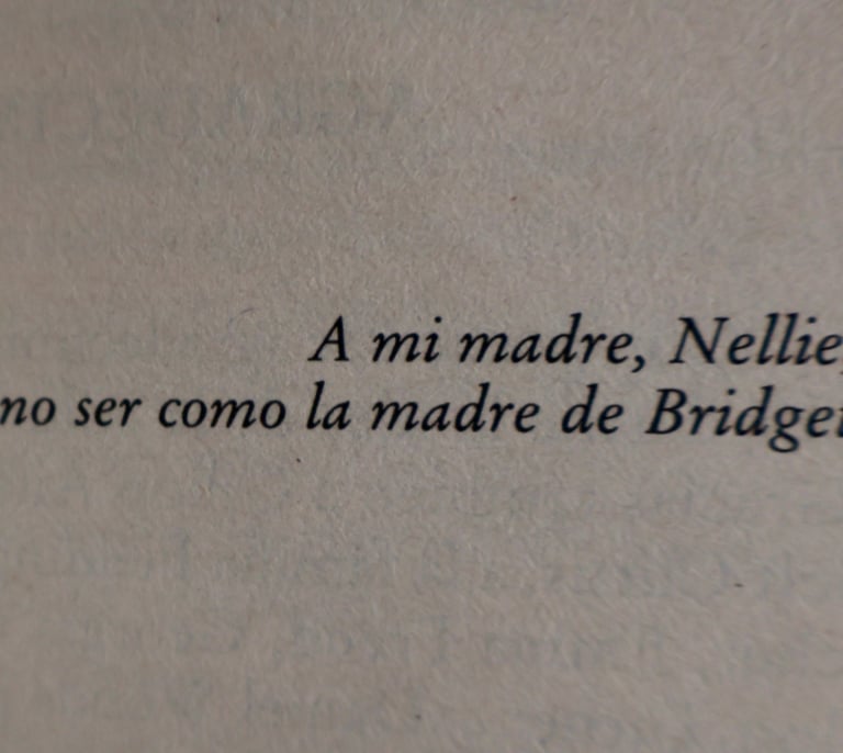 Amor, compromiso o vanidad: ¿A quién dedican sus libros los escritores?