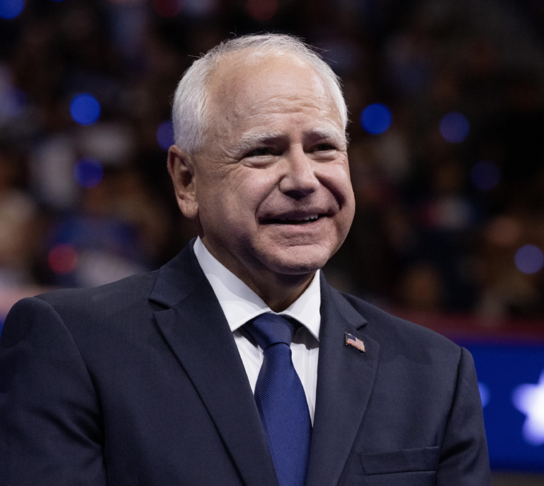 Tim Walz, el candidato normal