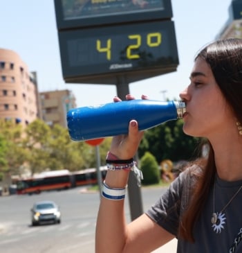 Llega el calor extremo: la AEMET avisa que este calor anómalo continuará [...]