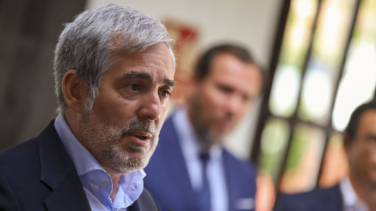 Sánchez se reunirá el viernes con Clavijo en La Palma para abordar la crisis migratoria