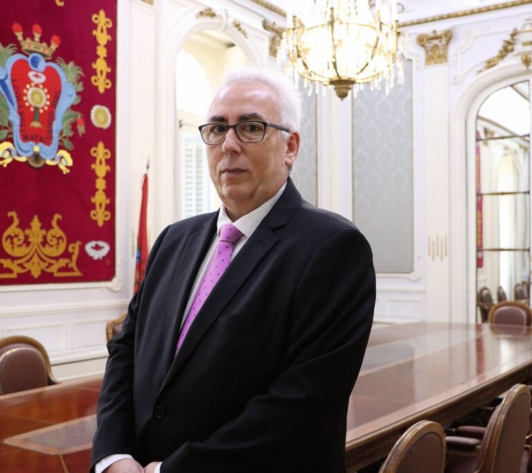 El responsable del turno de oficio en Madrid: "En 2023 tuvimos 450 asistencias de asilo en Barajas. Sólo en enero de este año hemos tenido 800"