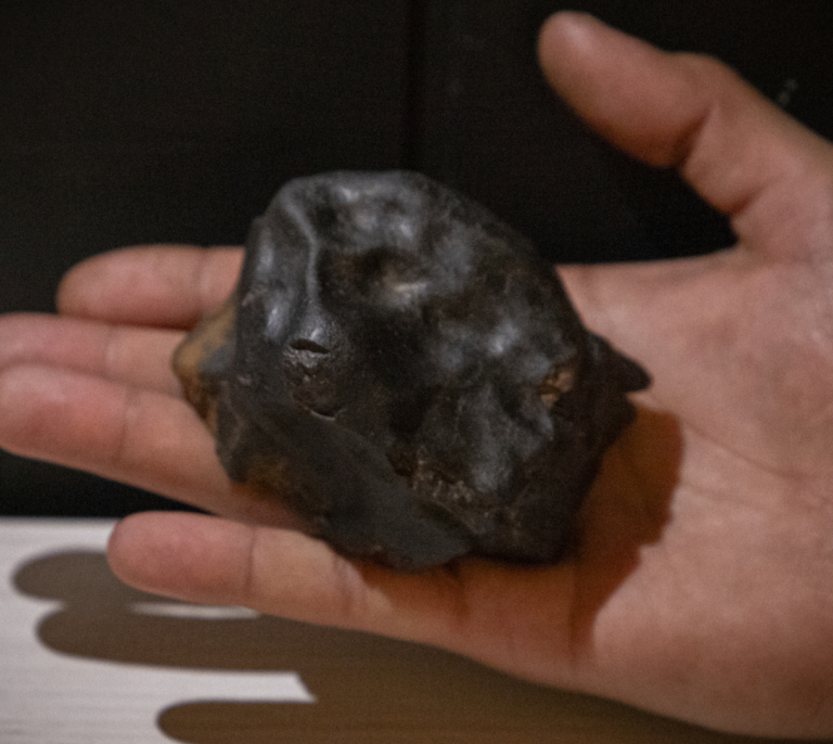 El tráfico de meteoritos del Sáhara, un negocio desconocido: "Te puedes hacer rico"