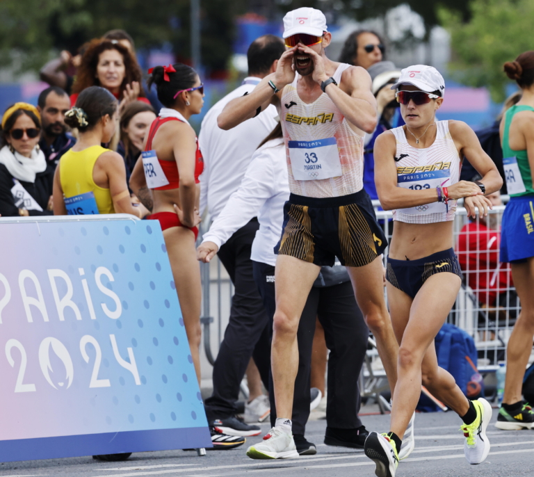 Álvaro Martín y María Pérez bañan de oro la marcha mixta y dan la décima medalla a España