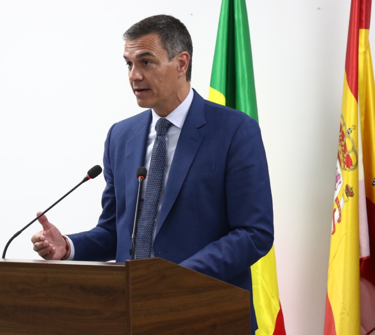 Sánchez cierra su gira africana con un alegato a favor de la inmigración legal