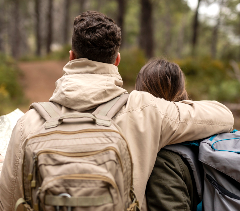 Pautas para iniciarte en el 'rucking', la nueva forma de caminar para potenciar tu condición física