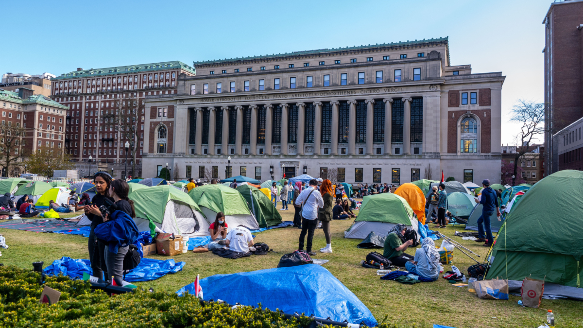 Dimite la rectora de la Universidad de Columbia meses después de las protestas contra la Guerra de Gaza