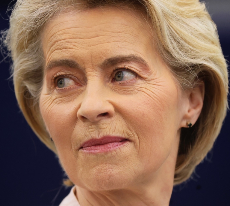 Cómo afecta a la Comisión Europea la grave neumonía que sufre Ursula von der Leyen