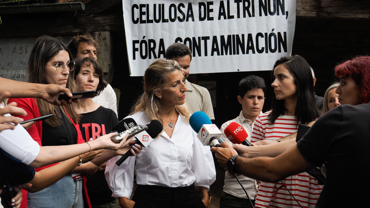 Yolanda Díaz exige a García Albiol que pida perdón "si tiene dignidad" por su mensaje sobre personas migrantes
