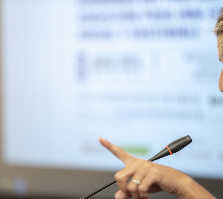 Yolanda Díaz nada entre dos aguas: avala la soberanía fiscal de Cataluña pero exige "solidaridad" entre territorios