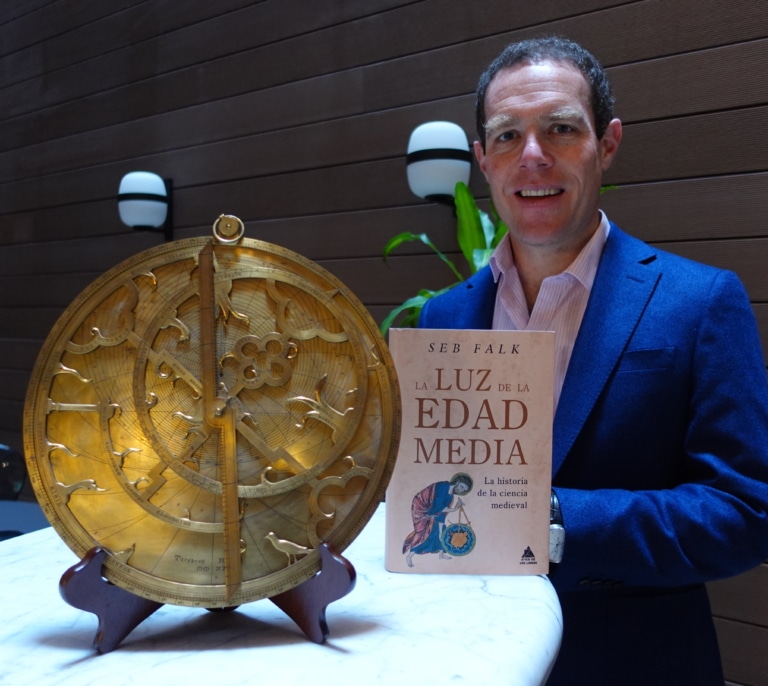 Seb Falk: “Es un mito que en la Edad Media todos pensaran que la Tierra era plana”
