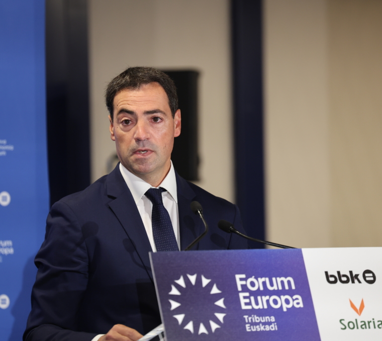 El lehendakari, preocupado con que el debate fiscal en Cataluña "nos salpique" y afecte al Concierto vasco